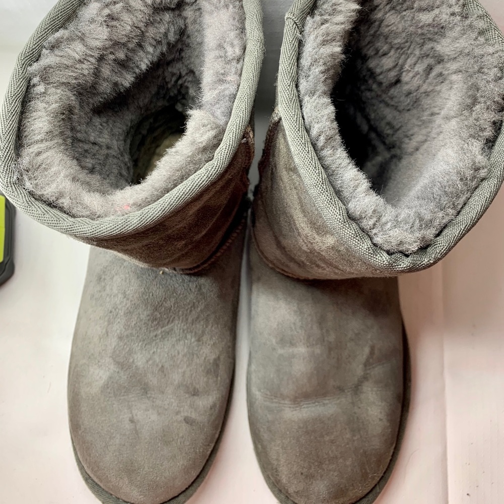 Gray Ugg Boots! - image 5